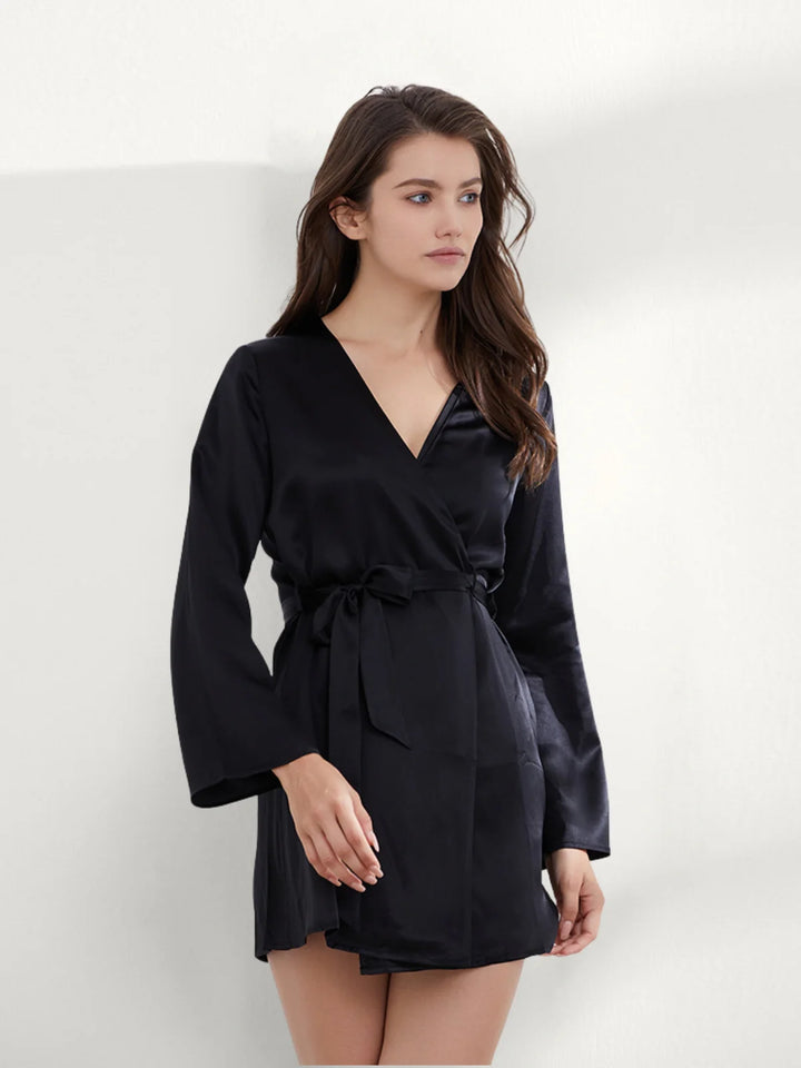Noroki® - Kurzes Schlafgewand aus Seide für Damen